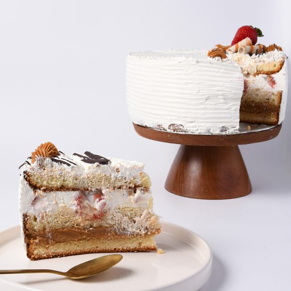 Torta Legendaria de crema y frutillas - Imagen 2